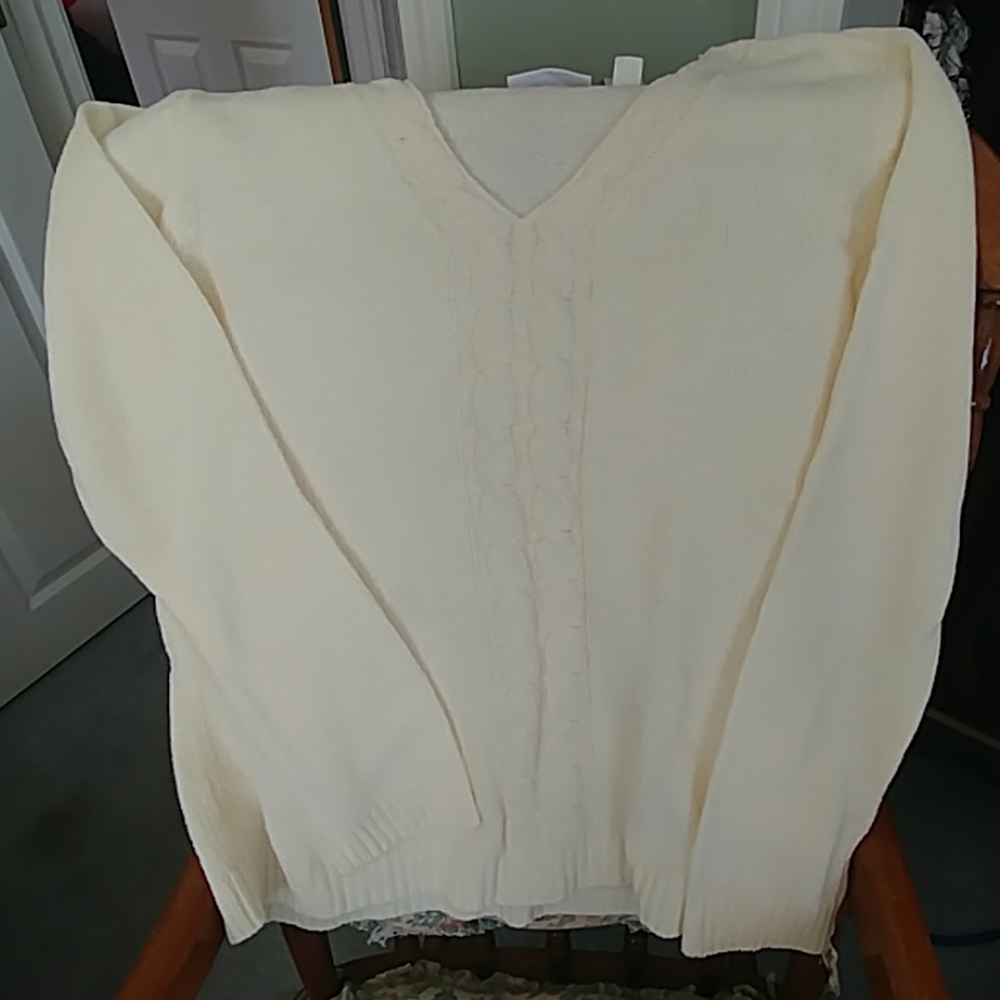 Ladies sweater